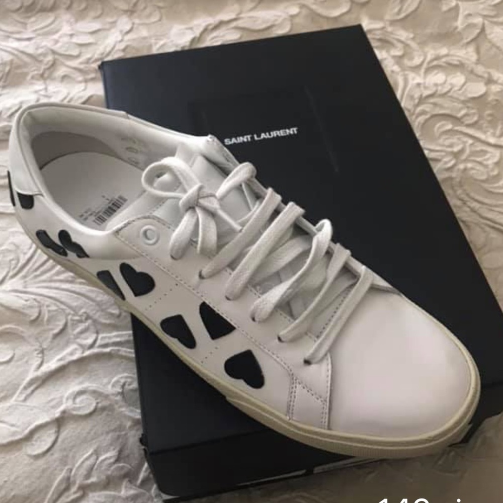 Women shoes